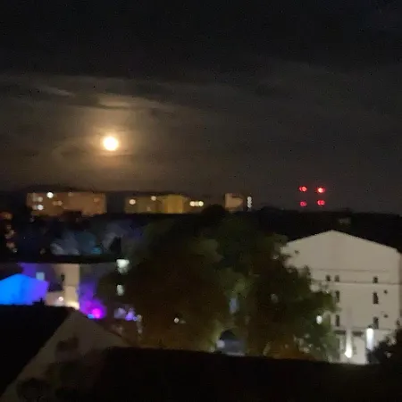 Cozy Close To The Centre Апартаменты Кошице